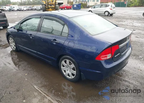 2008 Honda Civic Lx z USA, uszkodzony, nr VIN 1HGFA16528L088528